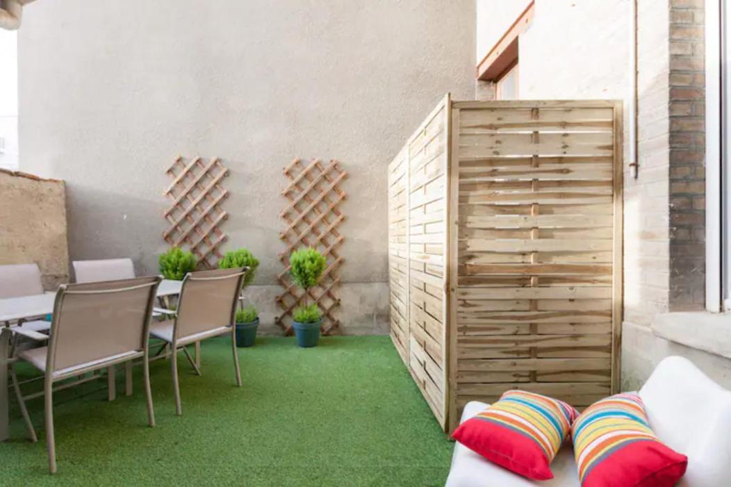 Suite Des Lilas - Terrasse Privee Reims Exterior foto