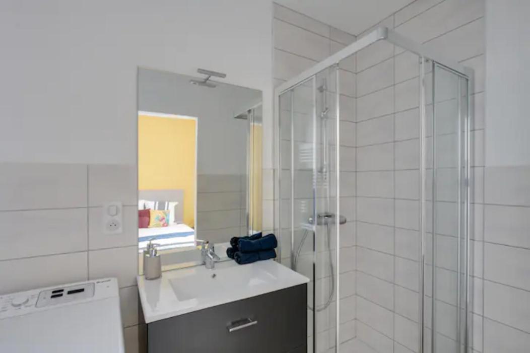 Suite Des Lilas - Terrasse Privee Reims Exterior foto